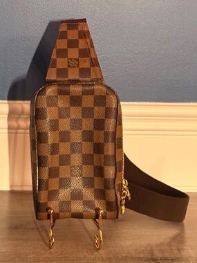 Authentic Vintage Louis Vuitton Damier Ebene Geronimos Sling or Bumbag